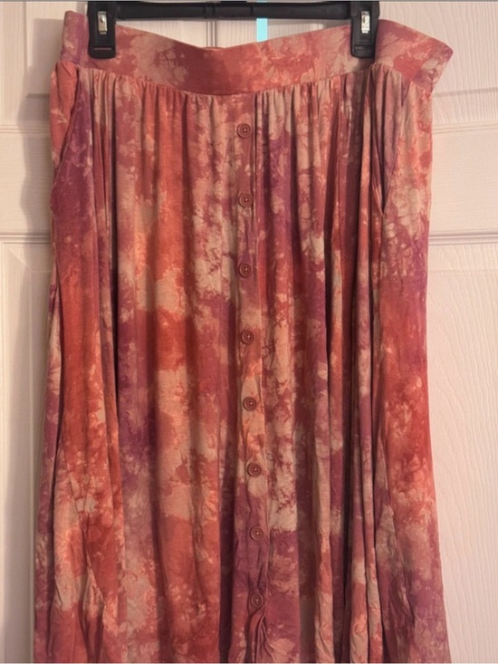 torrid Dresses & Skirts - Women's Tie-Dye Button-Front Midi Skirt - Pink & Cream
